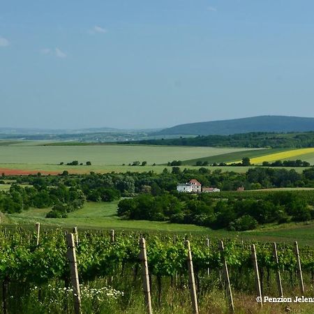Jeleni Farma Jecmeniste Vrbovec Exterior foto