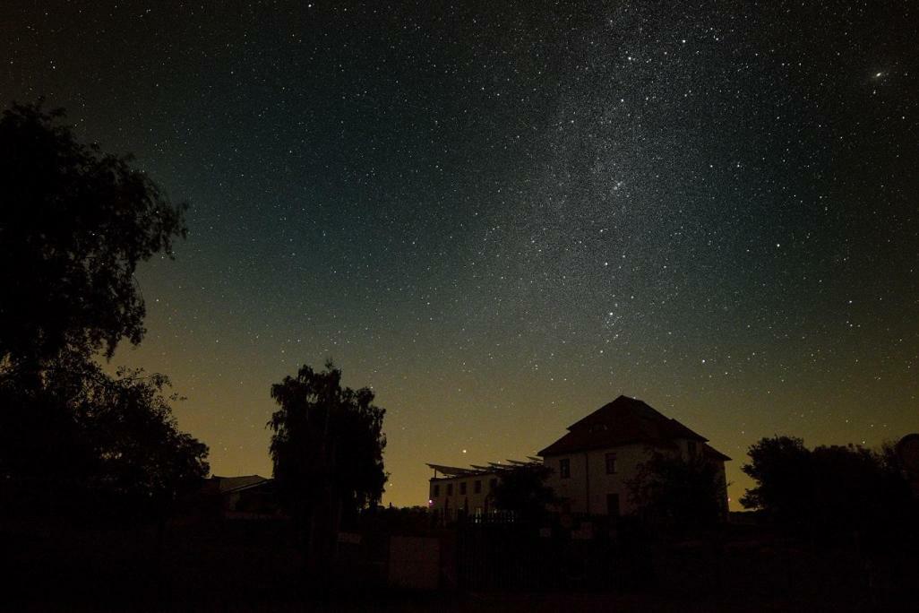 Jeleni Farma Jecmeniste Vrbovec Exterior foto